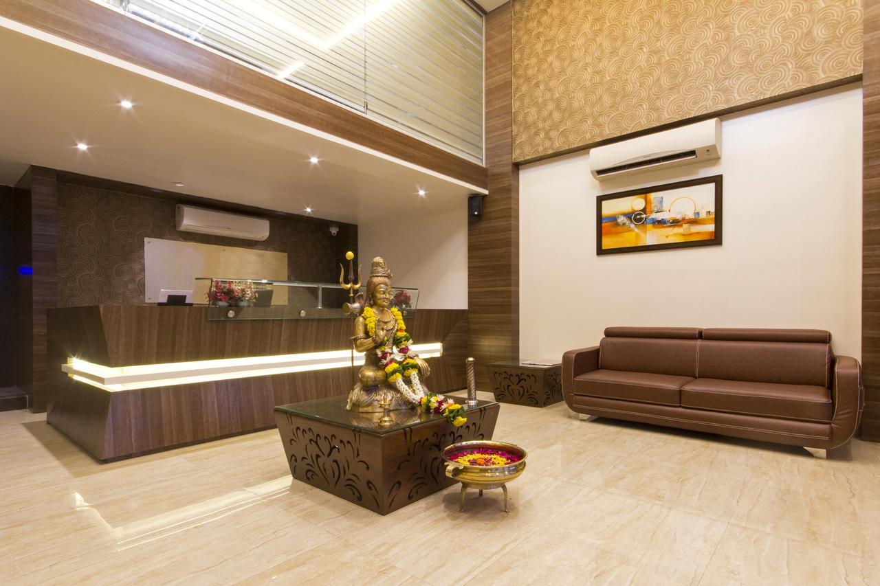 Oyo 1052 Hotel Rudra Shelter International Vasai Exterior foto